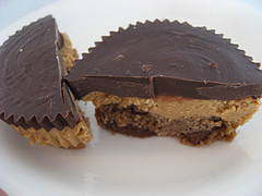 04-30 peanut butter cup by FrontStudio